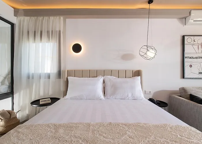 Assano Seafront Luxury Apartment