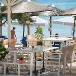 Assano Seafront Luxury Apartment