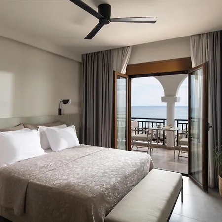 Assano Seafront Luxury Apartment *