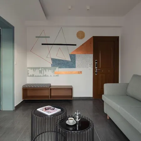 Assano Seafront Luxury Apartment