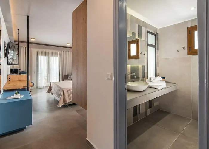 Assano Seafront Luxury Lejlighed