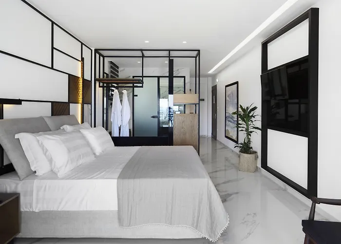Assano Seafront Luxury Lejlighed *