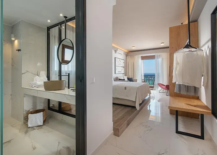 Lejlighed Assano Seafront Luxury