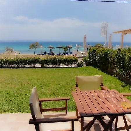 Assano Seafront Luxury アパート ニキティ