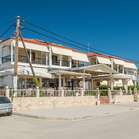 公寓 Assano Seafront Luxury 尼基季